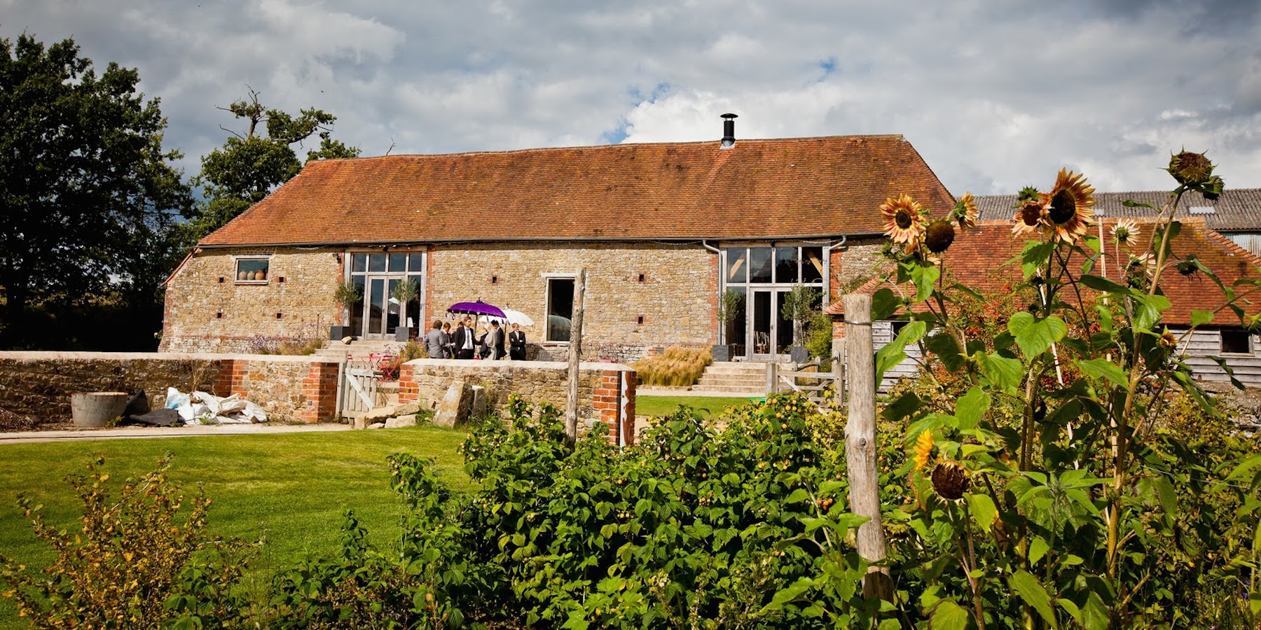 Wedding, Grittenham Barn in West Sussex