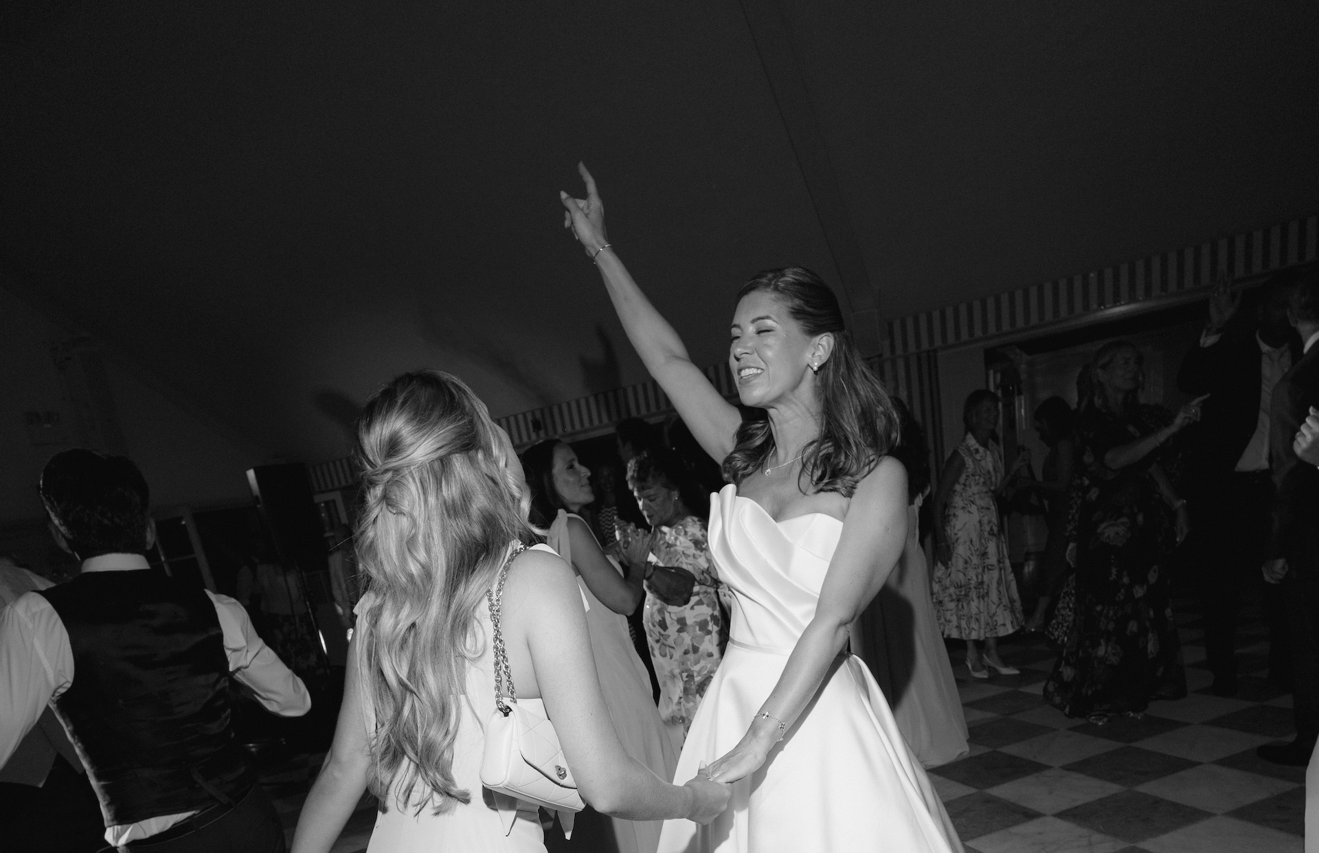 Wedding at Kin House, Kington Langley, Wiltshire